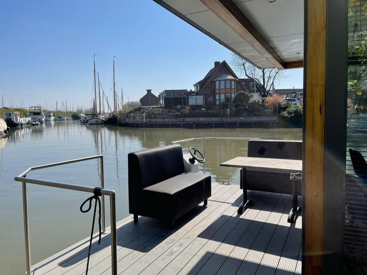 Waterfront Houseboat Near The Centre Hotel Моникендам Екстериор снимка